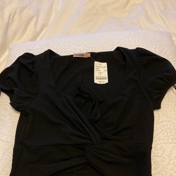 Black detailed crop from M boutique - Picture 8 of 8